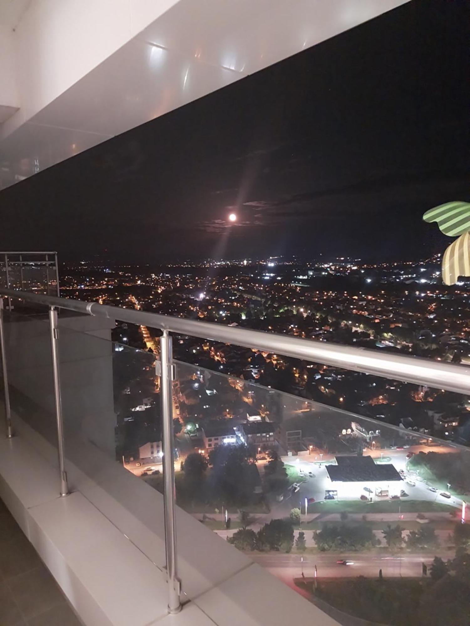 33 Floor, Luxury Apartment, Amazing View Sky City Cevahir-Skopje Buitenkant foto